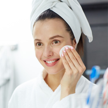 Erweiterte Poren – wie wird man sie los? Was sollte man verwenden und was vermeiden?