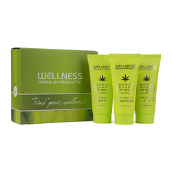 WELLNESS PREMIUM PRODUCTS Intensive mini fuktighetsgivende hårsett (sjampo 50ml | balsam 50ml | maske 50ml)